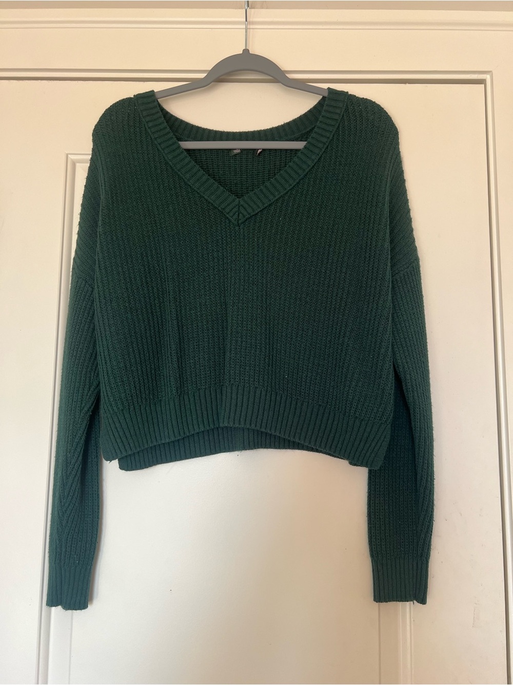 wild fable Deep Green V-Neck Ribbed Sweater